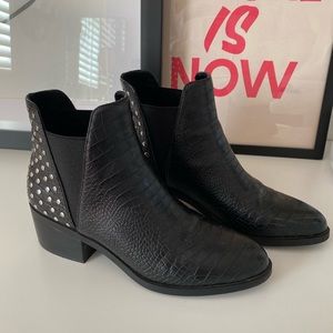 Steve Madden Boots